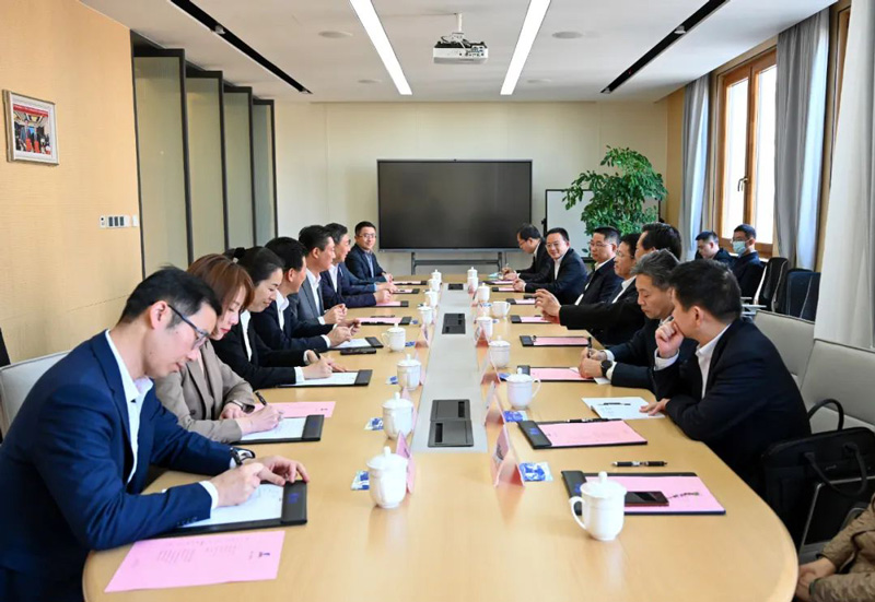福建省副省長(zhǎng)、南平市委書記林瑞良，南平市長(zhǎng)袁超洪一行蒞臨大亞圣象